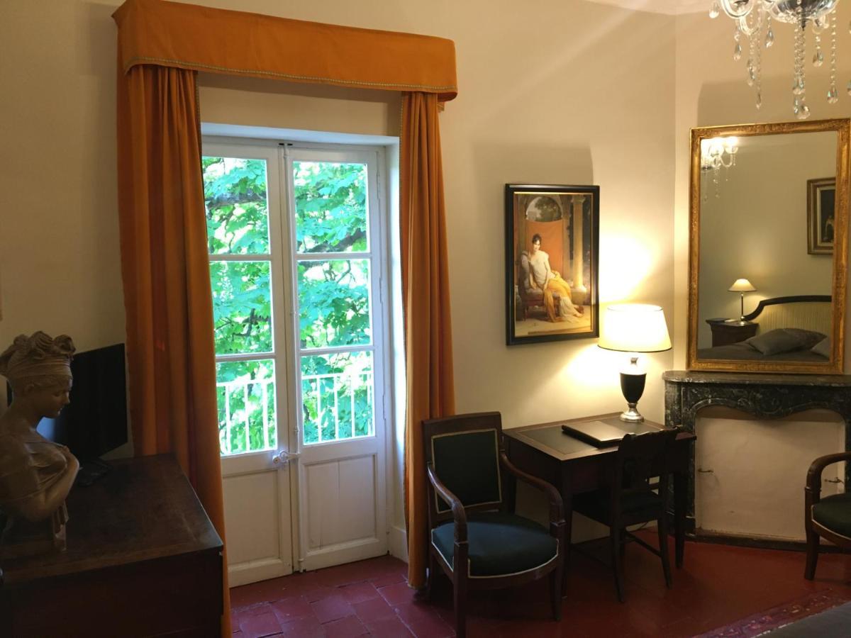 Domaine De Saint Charles Les Plans (Herault)