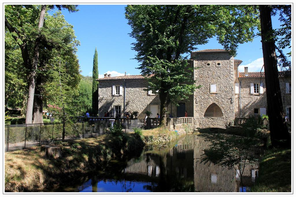 Domaine De Saint Charles Les Plans (Herault)